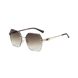 DC.BROWN LENS
