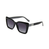 BLACK/DC.LENS